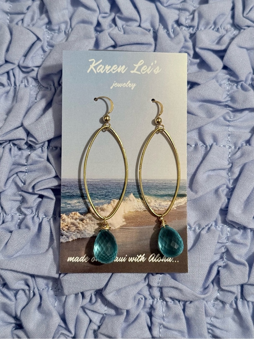 ⚡️NWOT⚡️Gold Oval Earrings with Teal Teardrop Gem